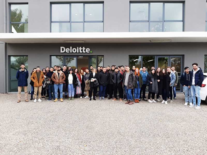 Το τμήμα Ηλεκτρολόγων Μηχανικών & Μηχανικών Υπολογιστών του Πανεπιστημίου Δ.Μακεδονίας πραγματοποίησε επίσκεψη στις εγκαταστάσεις των εταιριών Deloitte, MLS και Exothermia