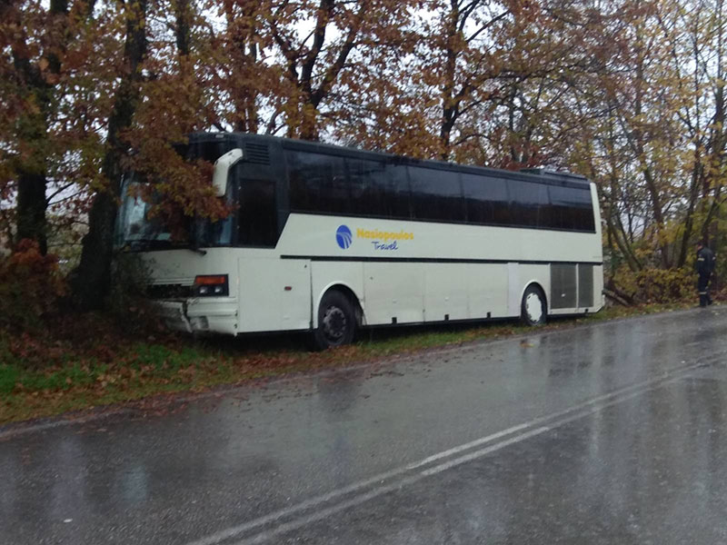 Τροχαίο με λεωφορείο που μετέφερε μαθητές από τα Γρεβενά