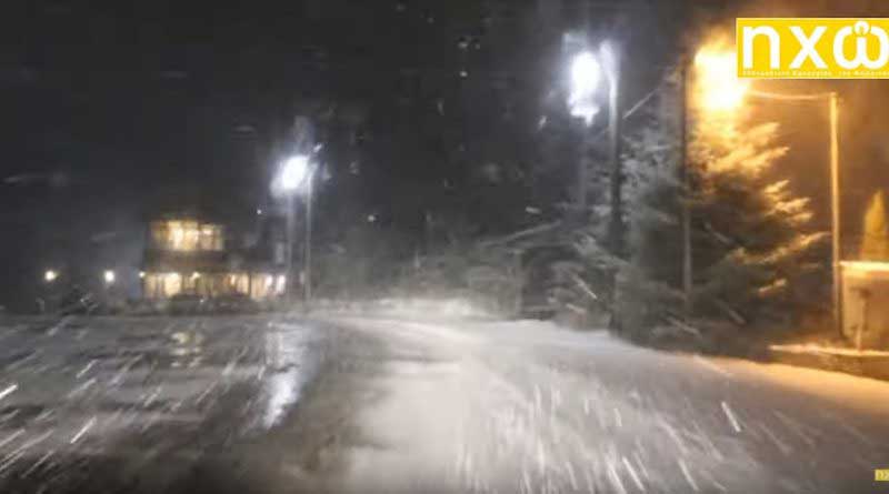 Νυχτερινή διαδρομή με έντονη χιονόπτωση από το χιονοδρομικό Βίγλας Πισοδερίου προς Φλώρινα (Βίντεο)