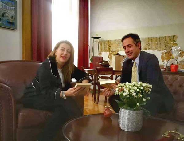 Συνάντηση του Στάθη Κωνσταντινίδη με την επικεφαλής του γραφείου του Πρωθυπουργού στη Θεσσαλονίκη Μαρία Αντωνίου