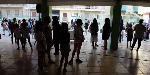 Υπ. Παιδείας: Ανοικτά τα σχολεία των Τριών Ιεραρχών -Κανονικά το ωρολόγιο πρόγραμμα (Διευκρίνηση Κεραμέως)