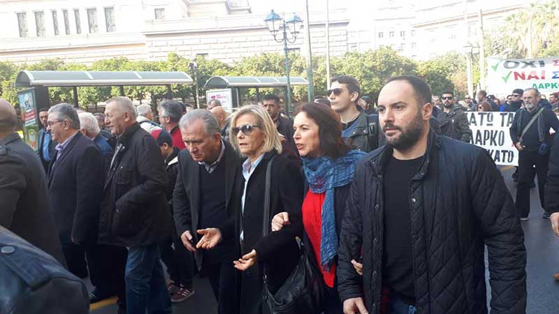 Η Καλλιόπη Βέττα στο συλλαλητήριο των εργαζομένων της ΛΑΡΚΟ