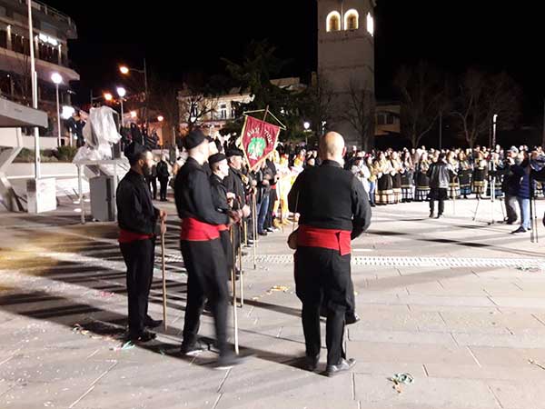Ο φανός της Γιτιάς στην κεντρική πλατεία της Κοζάνης