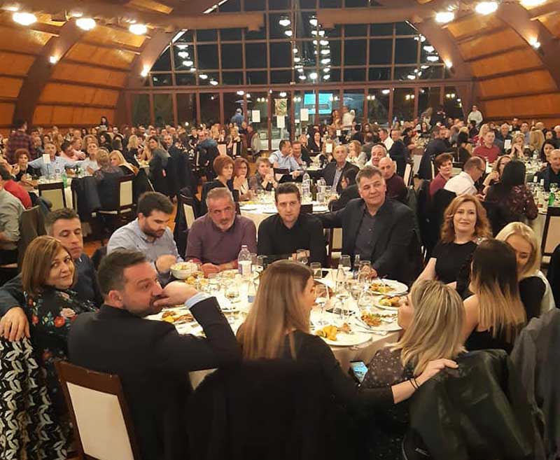 Πολύ μεγάλη επιτυχία είχε ο ετήσιος χορός του πολιτιστικού και λαογραφικού συλλόγου “Η Κόζιανη”