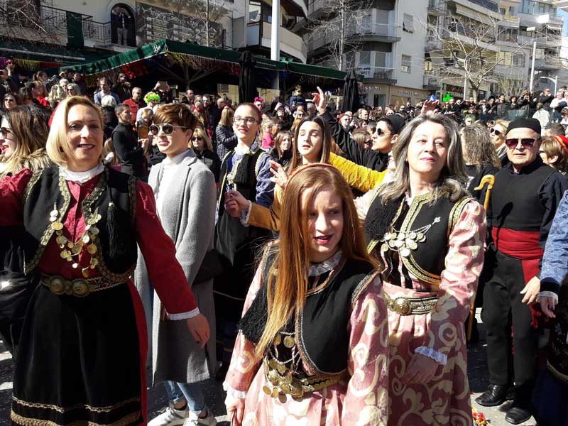Στους ρυθμούς του Έντεκα η κεντρική πλατεία της Κοζάνης