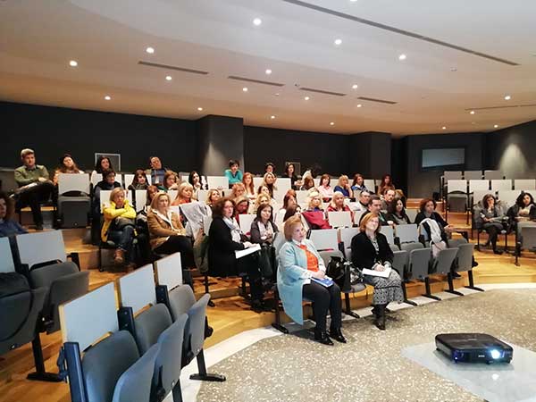 Πραγματοποιήθηκε η επιμορφωτική συνάντηση µε θέµα «Νέες προσεγγίσεις στη διδασκαλία της Έγκλισης και της Τροπικότητας»