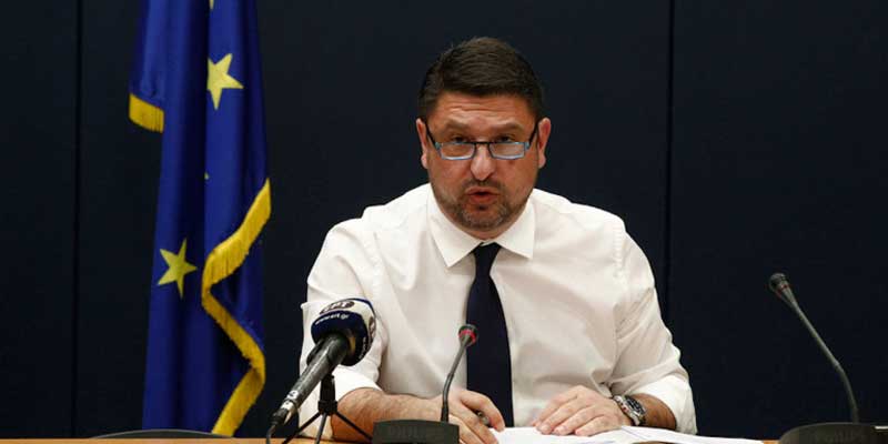 Η επίσημη ενημέρωση για επισκέψεις στο δημόσιο, εργαζόμενους που δεν οδηγούν, δημοσιογράφους, φορτηγά τροφοδοσίας, ιδιωτικά λεωφορεία, κούριερ, ταξί, οδηγούς, αγρότες -Πότε μπαίνουν τρεις σε ένα αμάξι
