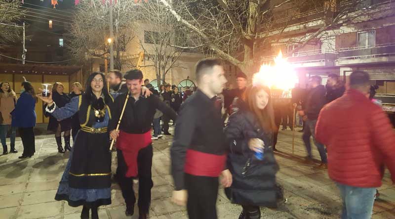 Γλέντι στο φανό Αλώνια