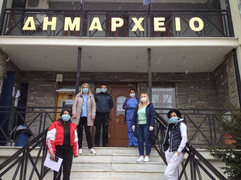 Πρέσπες: μείνετε σπίτι, θα έρθουμε εμείς!