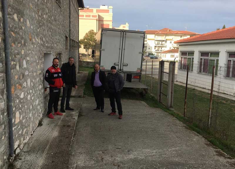 Με επιτυχία πραγματοποιήθηκε η 2η διανομή τροφίμων στα Σέρβια στο πλαίσιο του προγράμματος ΤΕΒΑ