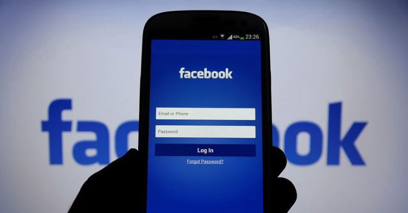 Ζούκερμπεργκ: το Facebook θα προειδοποιεί άμεσα τους χρήστες για τις ψευδείς ειδήσεις για τον κορωνοϊό