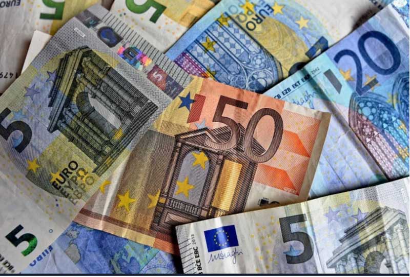 ΚΕΑ: Πράσινο φως για την πληρωμή Μαΐου μαζί με το έξτρα επίδομα έως 300 ευρώ