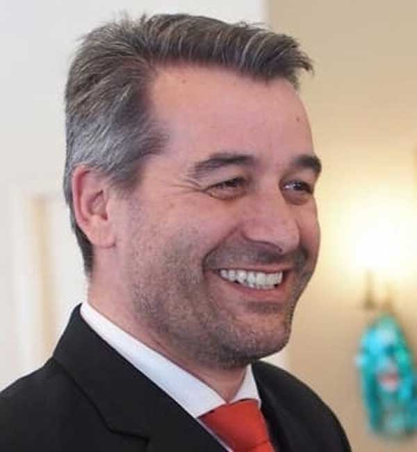 Ο Αποστόλης Τσένης, ορίστηκε διοικητής στην δομή προσωρινής φιλοξενίας μεταναστών των Γρεβενών