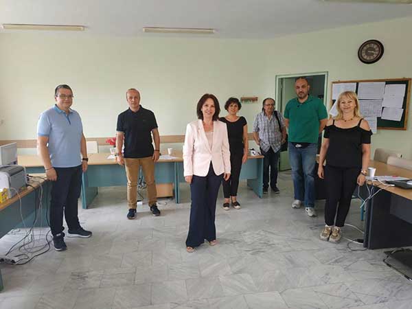 Καλλιόπη Βέττα: “Οι εκπαιδευτικοί αξίζουν τα συγχαρητήριά μας γιατί εργάστηκαν με αυταπάρνηση σε δύσκολες συνθήκες – Επαφές με ιδιοκτήτες γυμναστηρίων για την επαναλειτουργία των επιχειρήσεών τους”