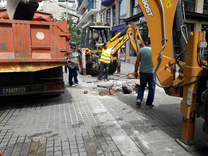 Χωρίς ύδρευση η Χαρισίου Μούκα- Έσπασε κεντρικός αγωγός