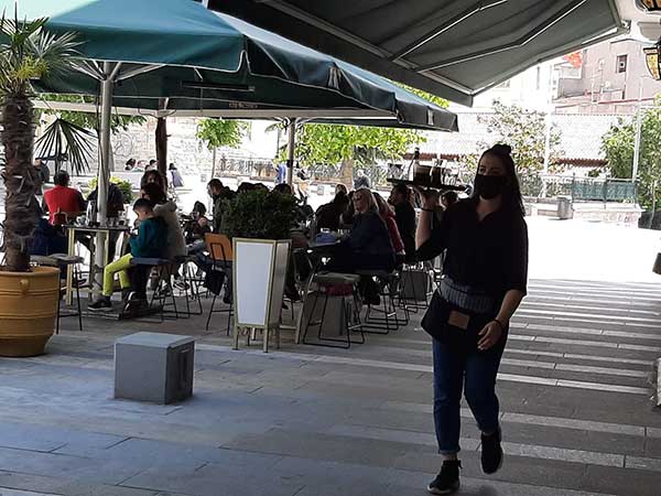 Απολύσεις προσωπικού από καταστήματα εστίασης της Κοζάνης – Προβληματισμός στον χώρο για τα μεγάλα πρόστιμα