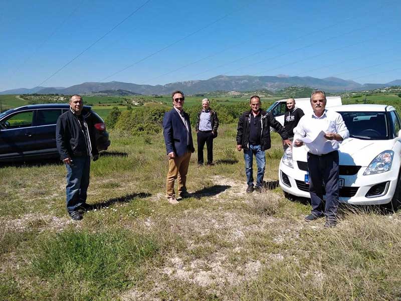 Στο γήπεδο της Καισαρειάς βρέθηκαν ο αντιδήμαρχος Δημοτικών Ενοτήτων Δ.Κοζάνης Γιώργος Δουγαλής και τεχνικοί της ΑΝΚΟ
