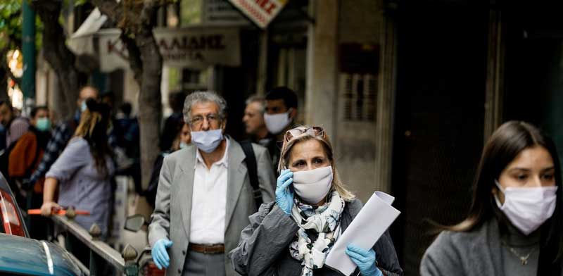Νέες οδηγίες :   Πού είναι υποχρεωτική η μάσκα για πολίτες και εργαζόμενους