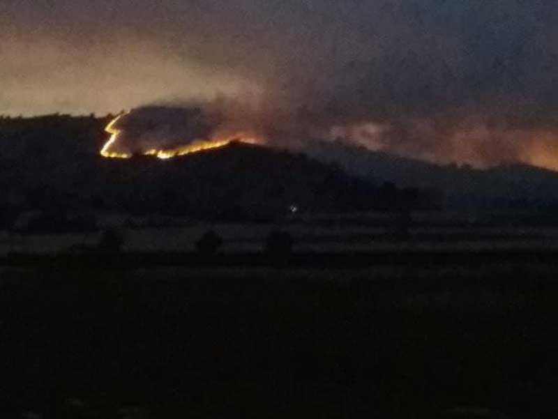 Φωτιά σε ελεγχόμενο στάδιο μεταξύ Γαλάτειας Εορδαίας και Βαρικού βρίσκεται σε εξέλιξη