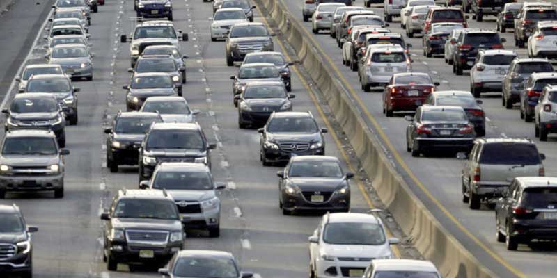 Τριήμερο Αγίου Πνεύματος: Κόπηκαν 13.498 κλήσεις – Μειωμένα σε σχέση με πέρυσι τα θύματα στους δρόμους