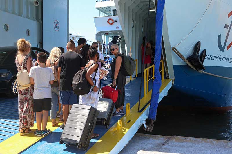 ΟΑΕΔ Κοινωνικός Τουρισμός: Πότε ξεκινούν οι αιτήσεις για 300.000 ωφελούμενους, ποιοι έχουν προβάδισμα στη μοριοδότηση