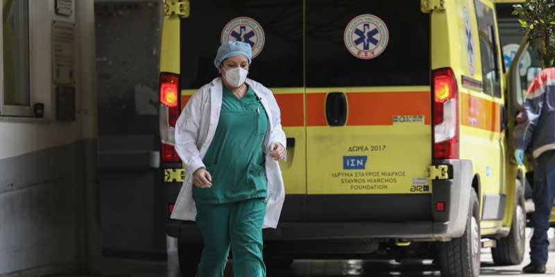 Κορωνοϊός: Άλλοι πέντε άνθρωποι έχασαν τη ζωή τους στη χώρα μας