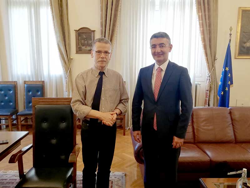 Συνάντηση του δημάρχου Κοζάνης με τον πρέσβη του Αζερμπαϊτζάν – Στην κορυφή της ατζέντας η συνεργασία με το Πανεπιστήμιο