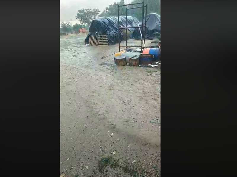 Χαλάζι έπεσε στο Μαυροδέντρι