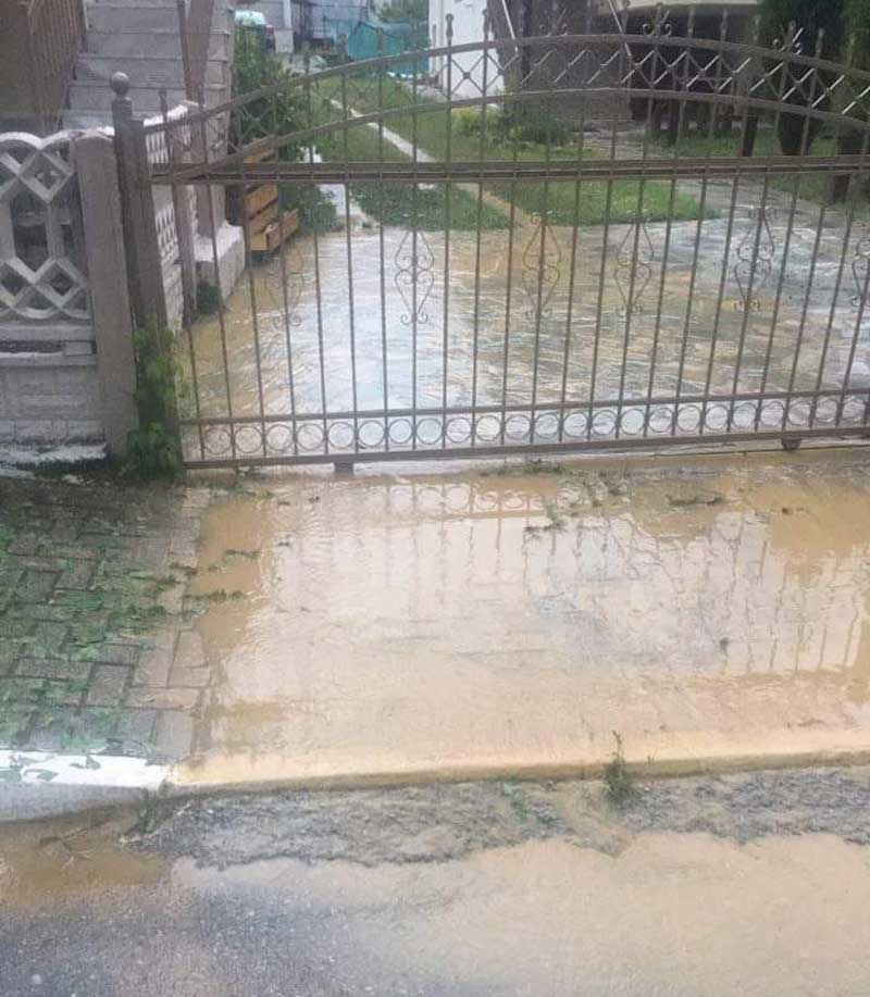 Δροσερό Πτολεμαΐδας : Προβλήματα και ζημιές από την έντονη χαλαζόπτωση και βροχόπτωση