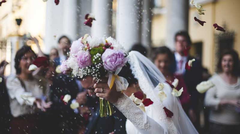 Lockdown για γάμους και βαπτίσεις ως τις 30 Νοεμβρίου-Απαγόρευση δύο μυστηρίων