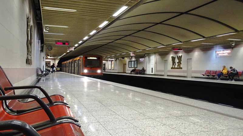 Ανακαλούνται άδειες προσωπικού σε ΟΑΣΑ, ΣΤΑΣΥ και ΟΣΥ. Πυκνώνουν τα δρομολόγια στις ώρες αιχμής