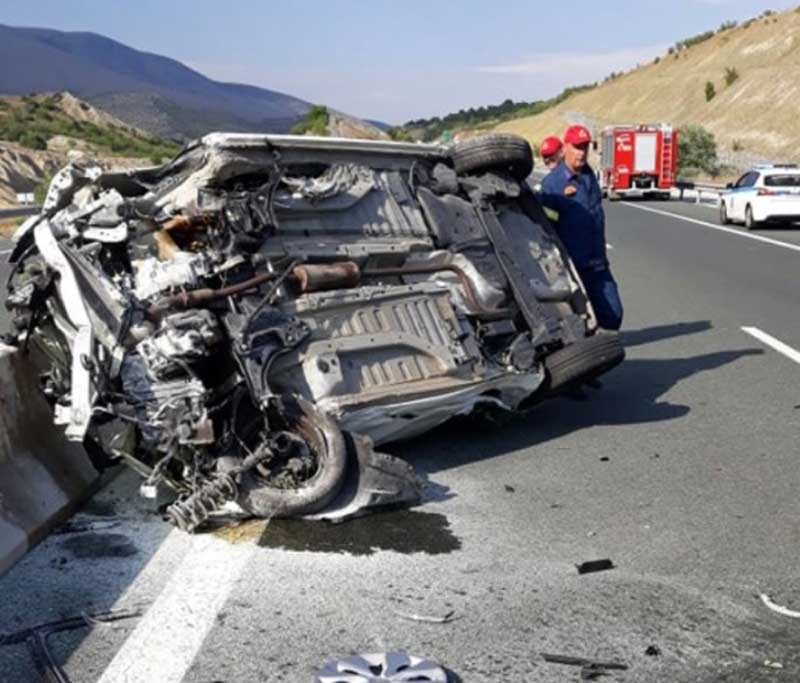 Εκτροπή και ανατροπή Ι.Χ. αυτοκινήτου στην Εγνατία οδό