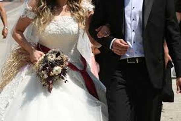 Open: Εστία μετάδοσης του ιού στο Βόιο ένας γάμος με 22 κρούσματα