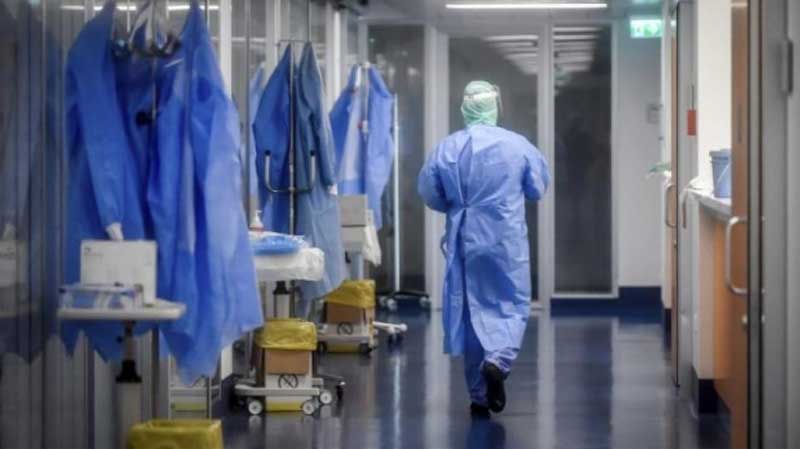 Κορωνοϊός – Δερμιτζάκης: Φεύγει από τον έλεγχό μας – Χρειάζονται μέτρα