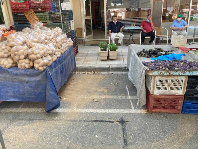 Τμήμα Εμπορίου της Π.Ε. Κοζάνης για τη Λαϊκή Αγορά Κοζάνης: Δεν τηρούνταν η απόσταση τριών μέτρων μεταξύ των πάγκων από πολλούς εκθέτες