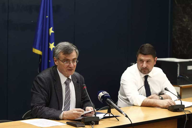 Κορονοϊός: “Επανεμφάνιση” Τσιόδρα – Κοινή ενημέρωση με τον Χαρδαλιά