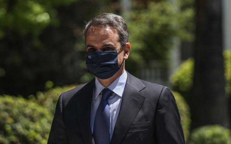 Παρατήρηση Μητσοτάκη σε δημοσιογράφους: Δεν μπορώ να σας μιλήσω αν δεν φοράτε μάσκες