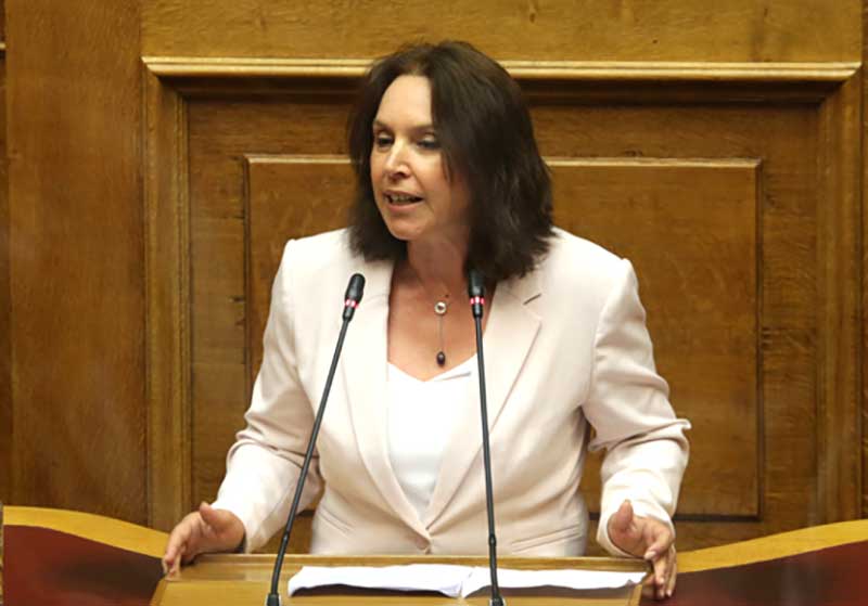 Καλλιόπη Βέττα: “Η Νέα Δημοκρατία είναι η πρώτη κυβέρνηση στην ελληνική ιστορία που κλείνει αντί να ανοίγει Πανεπιστήμια”