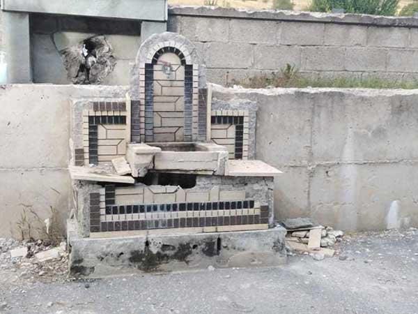 Ξεκίνησε η παροχή δικτύου νερού στη Γαλάνη -Εργασίες καθαρισμού και ...