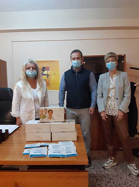 Ο Ηλίας Τοπαλίδης δώρισε 500 τεστ ταχείας ανίχνευσης του κορωνοϊού στην ΚΟΜΥ Κοζάνης
