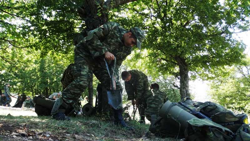 Νέες προσλήψεις στον στρατό ξηράς: Προκήρυξη για 258 θέσεις ΕΠΟΠ και ΟΒΑ