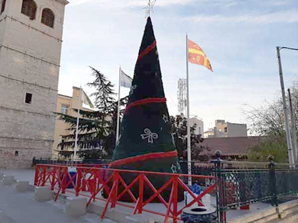 Χριστούγεννα στην Κοζάνη σε κατάσταση εγκλεισμού – Στις 5 Δεκεμβρίου το άναμμα του δέντρου