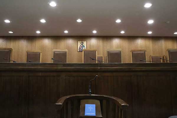 Χαρδαλιάς: Τι ισχύει για δικαστικές αρχές, δικηγόρους και συμβολαιογράφους εν μέσω πανδημίας