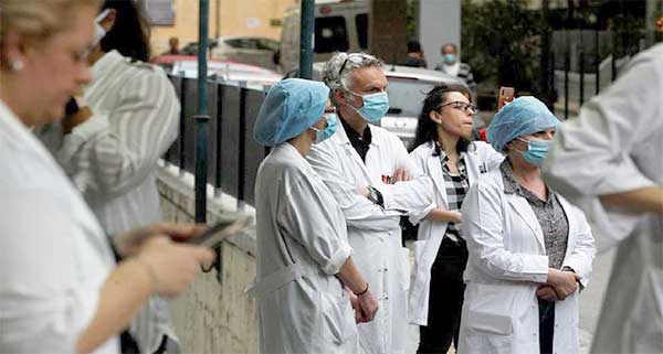 Πρόεδρος ΠΟΕΔΗΝ: Οι γιατροί ήδη επιλέγουν ποιος θα ζήσει