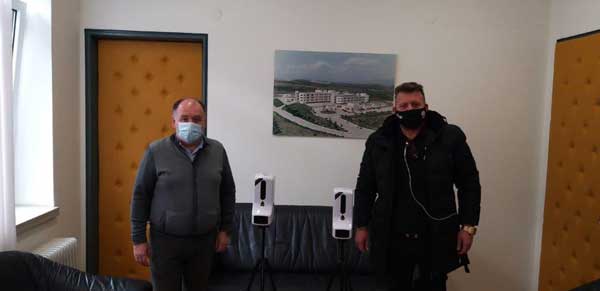 Ευχαριστήριο του Μποδοσάκειου για την δωρεά δύο αυτόματων διανομέων αντισηπτικού με ενσωματωμένο ανέπαφο θερμόμετρο