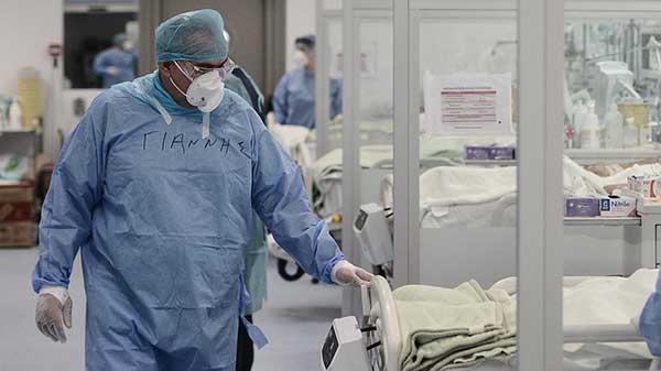 Μια 30χρονη και ένας 31χρονος αποτελούν τα νεότερα θύματα της επιδημίας – Κατέληξε μια 60χρονη στο Μποδοσάκειο