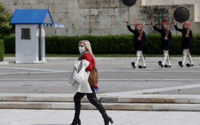 Αλλάζουν οι ώρες απαγόρευσης μετακινήσεων: Από τις 10 το βράδυ ως τις 5 το πρωί
