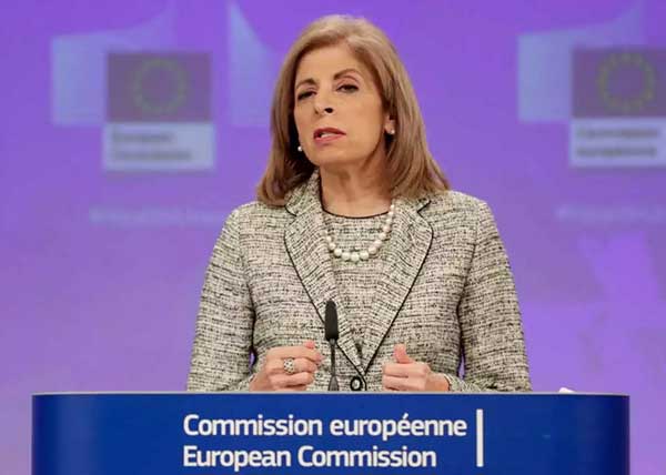 Κυριακίδου για κορονοϊό: «Θα αξιολογηθούν όλα τα εμβόλια για την ασφάλεια και την αποτελεσματικότητά τους»