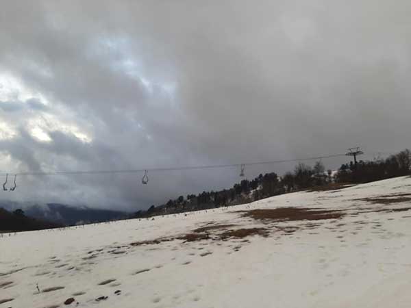 Η ΕΡΤ στα 1.880 μέτρα στο Χιονοδρομικό της Βασιλίτσας