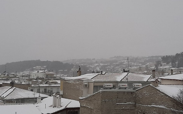 Μέχρι το απόγευμα οι χιονοπτώσεις στην Κοζάνη